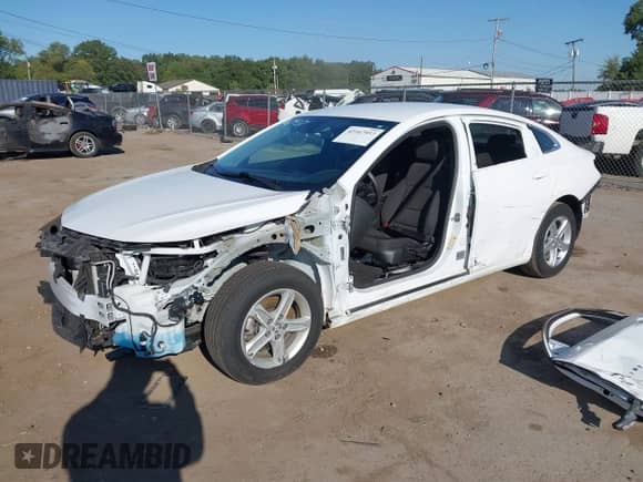 2023 Chevrolet Malibu LS с VIN 1G1ZB5ST6PF118088, выставлен на аукционе IAAI как лот 43167937 с пробегом 18 735 миль миль и . История ставок и продаж доступна на DreamBid. Изображение 18.