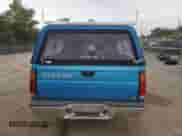 1996 Nissan Frontier XE z VIN 1N6SD16S0TC355813, wystawiony jako Copart lot #71358195 z przebiegiem 234 462 mil mil oraz Szkoda całkowita • Salvage title. Historia ofert i sprzedaży dostępna na DreamBid. Obrazek 6.