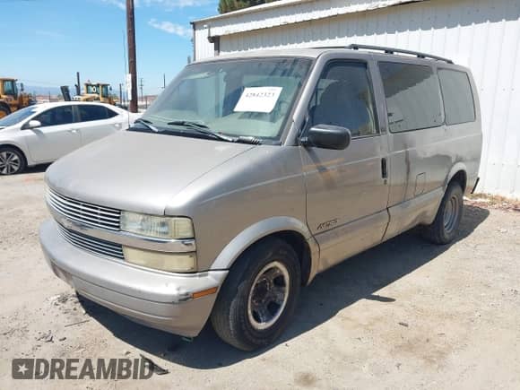 2002 Chevrolet Astro z VIN 1GNDM19X72B148768, wystawiony jako IAAI lot #42842323 z przebiegiem 307 869 mil mil oraz . Historia ofert i sprzedaży dostępna na DreamBid. Obrazek 2.