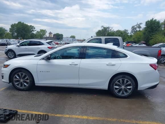 2022 Chevrolet Malibu LT z VIN 1G1ZD5ST9NF114429, wystawiony jako IAAI lot #43181784 z przebiegiem 84 791 mil mil oraz . Historia ofert i sprzedaży dostępna na DreamBid. Obrazek 14.