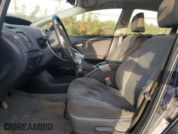 2012 Toyota Prius One with VIN JTDKN3DU2C0334916, listed as a Copart auction lot 82244425 with 253,160 mi miles and Clean title. Bid and sale history available at DreamBid. Image 7.