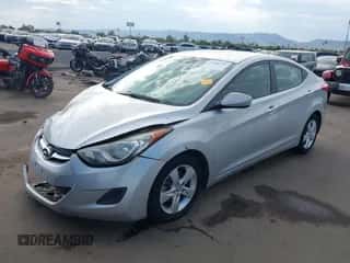 2013 Hyundai Elantra Limited с VIN 5NPDH4AE6DH320122, выставлен на аукционе IAAI как лот 43418372 с пробегом 142 483 миль миль и . История ставок и продаж доступна на DreamBid. Изображение 2.