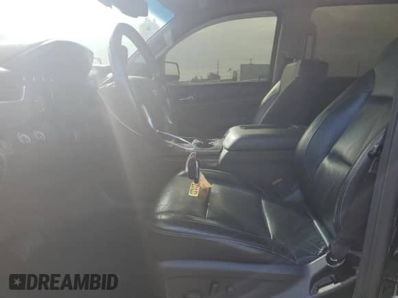 2016 Chevrolet Suburban LT z VIN 1GNSKHKC6GR435417, wystawiony jako Copart lot #71228803 z przebiegiem 175 309 mil mil oraz . Historia ofert i sprzedaży dostępna na DreamBid. Obrazek 7.