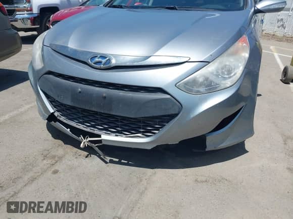 2015 Hyundai Sonata Limited z VIN KMHEC4A42FA138403, wystawiony jako IAAI lot #42464517 z przebiegiem Nie podano mil oraz . Historia ofert i sprzedaży dostępna na DreamBid. Obrazek 6.