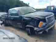 2007 GMC Sierra 1500 SLE2 с VIN 2GTEK19J771600031, выставлен на аукционе IAAI как лот 43131876 с пробегом 283 830 миль миль и . История ставок и продаж доступна на DreamBid. Изображение 1.