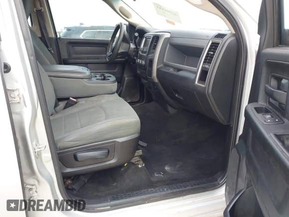 2015 Ram 1500 Tradesman with VIN 1C6RR7KT3FS546857, listed as a IAAI auction lot 42504183 with 139,782 mi miles and . Bid and sale history available at DreamBid. Image 5.