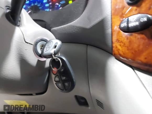 2006 Toyota Sienna XLE with VIN 5TDZA22C56S494451, listed as a IAAI auction lot 42337281 with 97,457 mi miles and . Bid and sale history available at DreamBid. Image 11.