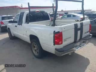 2008 Dodge Dakota SLT with VIN 1D3HE42K38S595704, listed as a IAAI auction lot 43455232 with 317,071 mi miles and . Bid and sale history available at DreamBid. Image 3.