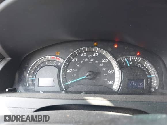 2014 Toyota Camry SE Sport with VIN 4T1BF1FK2EU864579, listed as a IAAI auction lot 43129777 with 111,115 mi miles and . Bid and sale history available at DreamBid. Image 7.