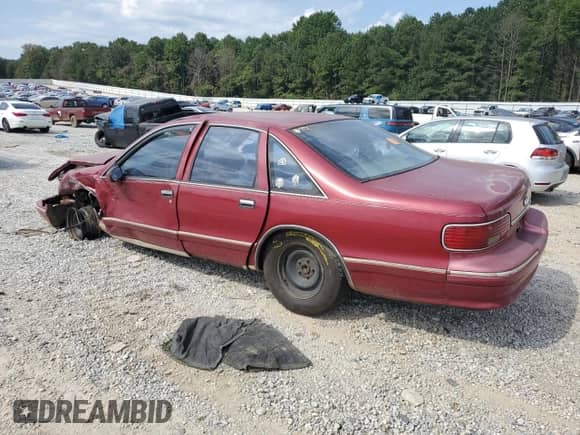 1994 Chevrolet Caprice с VIN 1G1BL52W1RR165488, выставлен на аукционе Copart как лот 71604985 с пробегом Не указан миль и Списание • Salvage title. История ставок и продаж доступна на DreamBid. Изображение 2.
