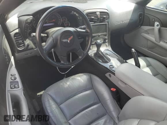 2005 Chevrolet Corvette с VIN 1G1YY34U655114646, выставлен на аукционе Copart как лот 51330415 с пробегом 34 154 миль миль и Чистый • Clean title. История ставок и продаж доступна на DreamBid. Изображение 8.
