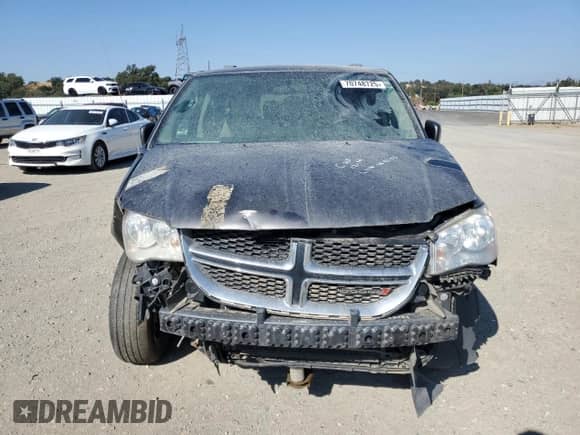 2016 Dodge Grand Caravan SXT with VIN 2C7WDGCG3GR364156, listed as a Copart auction lot 70748725 with 182,873 mi miles and Salvage title. Bid and sale history available at DreamBid. Image 5.