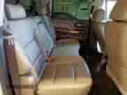 2018 Chevrolet Silverado 1500 LTZ z VIN 3GCPCSEC6JG597687, wystawiony jako Copart lot #84787325 z przebiegiem 101 645 mil mil oraz Szkoda całkowita • Salvage title. Historia ofert i sprzedaży dostępna na DreamBid. Obrazek 10.