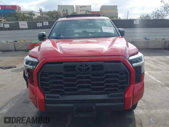 2025 Toyota Tundra SR5 z VIN 5TFWA5DB3SX286467, wystawiony jako IAAI lot #43203208 z przebiegiem Nie podano mil oraz . Historia ofert i sprzedaży dostępna na DreamBid. Obrazek 11.