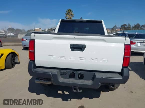 2024 Toyota Tacoma SR с VIN 3TYKD5HN9RT002032, выставлен на аукционе IAAI как лот 41640216 с пробегом 6 144 миль миль и . История ставок и продаж доступна на DreamBid. Изображение 16.