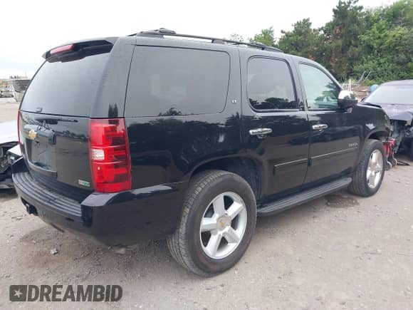 2012 Chevrolet Tahoe LT с VIN 1GNSCBE01CR225880, выставлен на аукционе IAAI как лот 42622033 с пробегом 207 604 миль миль и . История ставок и продаж доступна на DreamBid. Изображение 4.