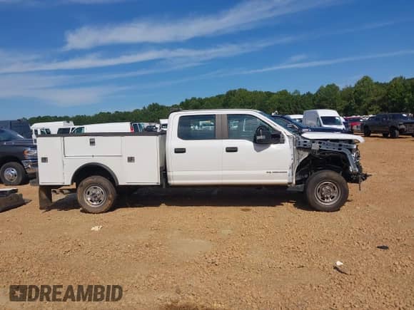 2019 Ford F-250 XL z VIN 1FD7W2BT4KEC70432, wystawiony jako IAAI lot #43053232 z przebiegiem 103 152 mil mil oraz . Historia ofert i sprzedaży dostępna na DreamBid. Obrazek 14.