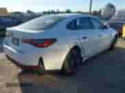 2024 BMW i4 eDrive35 с VIN WBY43AW01RFT16649, выставлен на аукционе IAAI как лот 43130257 с пробегом 9 599 миль миль и . История ставок и продаж доступна на DreamBid. Изображение 4.