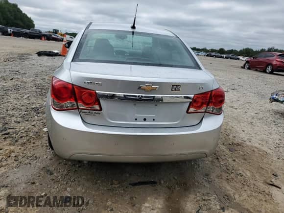 2011 Chevrolet Cruze 2LT с VIN 1G1PG5S92B7152903, выставлен на аукционе Copart как лот 67977415 с пробегом 180 602 миль миль и Списание • Salvage title. История ставок и продаж доступна на DreamBid. Изображение 6.