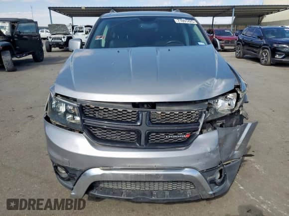 2016 Dodge Journey Crossroad Plus with VIN 3C4PDCGB2GT208065, listed as a Copart auction lot 71091425 with 124,251 mi miles and Salvage title. Bid and sale history available at DreamBid. Image 5.