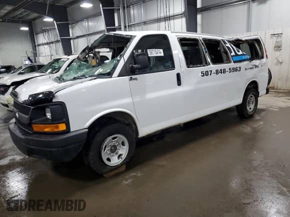 2014 Chevrolet City Express Cargo z VIN 1GBZGZFG0E1208171, wystawiony jako Copart lot #59715414 z przebiegiem 229 489 mil mil oraz Szkoda całkowita • Salvage title. Historia ofert i sprzedaży dostępna na DreamBid. Obrazek 1.