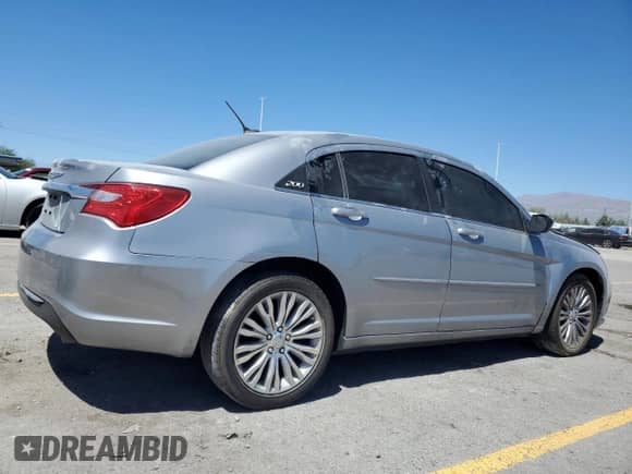 2014 Chrysler 200 Touring с VIN 1C3CCBBG4EN131621, выставлен на аукционе Copart как лот 69402355 с пробегом 84 749 миль миль и Списание • Salvage title. История ставок и продаж доступна на DreamBid. Изображение 3.