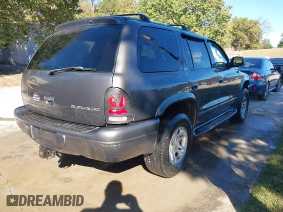 2002 Dodge Durango SLT Plus with VIN 1B4HS58N52F203330, listed as a IAAI auction lot 43450289 with 319,979 mi miles and . Bid and sale history available at DreamBid. Image 4.