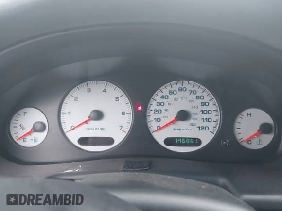 2002 Dodge Intrepid z VIN 2B3HD76G92H207183, wystawiony jako IAAI lot #42364960 z przebiegiem 146 861 mil mil oraz . Historia ofert i sprzedaży dostępna na DreamBid. Obrazek 7.