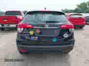 2022 Honda HR-V LX z VIN 3CZRU6H34NM741280, wystawiony jako IAAI lot #42678574 z przebiegiem 27 816 mil mil oraz . Historia ofert i sprzedaży dostępna na DreamBid. Obrazek 16.