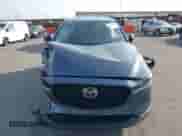 2025 Mazda CX-5 S Carbon Edition z VIN JM3KFBCM3S0689995, wystawiony jako IAAI lot #42922834 z przebiegiem 2 087 mil mil oraz . Historia ofert i sprzedaży dostępna na DreamBid. Obrazek 13.