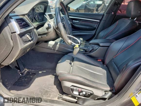 2016 BMW 3 Series 328i с VIN WBA8E9G55GNT42175, выставлен на аукционе Copart как лот 65546235 с пробегом 121 772 миль миль и На запчасти • Non repairable. История ставок и продаж доступна на DreamBid. Изображение 7.