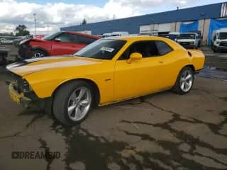 2019 Dodge Challenger R/T with VIN 2C3CDZBT6KH550691, listed as a Copart auction lot 72463604 with 28,694 mi miles and Salvage title. Bid and sale history available at DreamBid. Image 1.