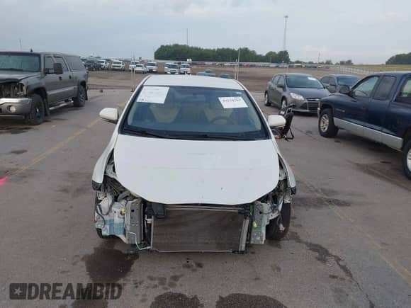 2016 Toyota Prius Two z VIN JTDKBRFU2G3522042, wystawiony jako IAAI lot #43234763 z przebiegiem 89 388 mil mil oraz . Historia ofert i sprzedaży dostępna na DreamBid. Obrazek 13.