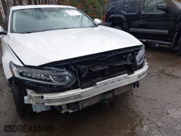 2018 Honda Accord EX z VIN 1HGCV1F42JA229226, wystawiony jako IAAI lot #41833944 z przebiegiem 82 961 mil mil oraz . Historia ofert i sprzedaży dostępna na DreamBid. Obrazek 12.