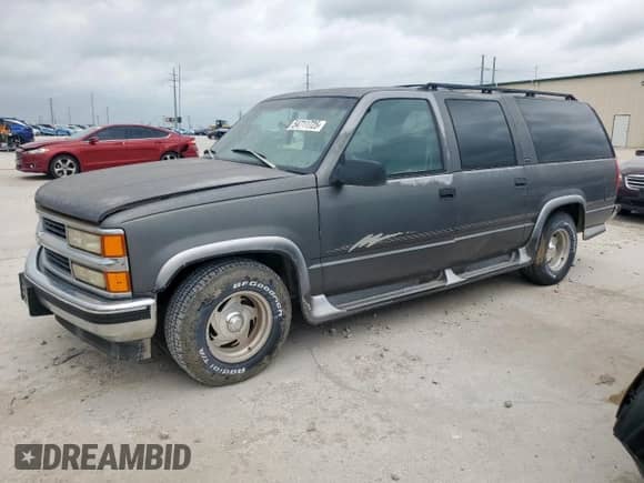 1999 Chevrolet Suburban с VIN 1GBEC16R0XJ434453, выставлен на аукционе Copart как лот 54711725 с пробегом 179 597 миль миль и Чистый • Clean title. История ставок и продаж доступна на DreamBid. Изображение 1.