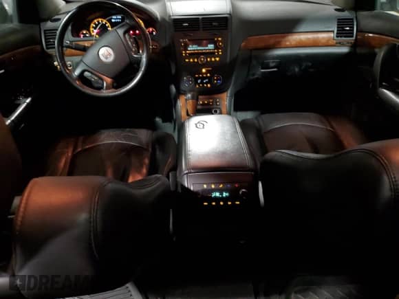 2010 Saturn Outlook XR-L Premium with VIN 5GZLVWED0AJ200769, listed as a Copart auction lot 43714225 with 144,246 mi miles and Salvage title. Bid and sale history available at DreamBid. Image 8.