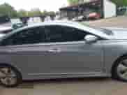 2015 Hyundai Sonata с VIN KMHEC4A49FA129813, выставлен на аукционе IAAI как лот 43042278 с пробегом 91 569 миль миль и . История ставок и продаж доступна на DreamBid. Изображение 13.