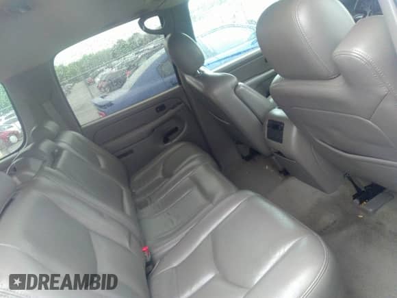 2005 Chevrolet Suburban Z71 with VIN 3GNFK16Z75G282311, listed as a IAAI auction lot 36627568 with 224,866 mi miles and . Bid and sale history available at DreamBid. Image 8.