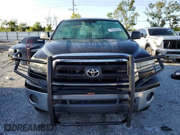 2012 Toyota Tundra z VIN 5TFRU5F12CX028127, wystawiony jako Copart lot #70646655 z przebiegiem 207 809 mil mil oraz Czysty tytuł • Clean title. Historia ofert i sprzedaży dostępna na DreamBid. Obrazek 5.