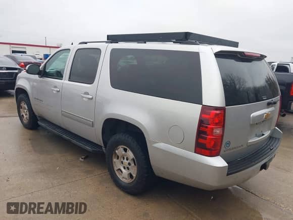 2014 Chevrolet Suburban LS с VIN 1GNSCHE08ER217393, выставлен на аукционе IAAI как лот 41563635 с пробегом 212 852 миль миль и . История ставок и продаж доступна на DreamBid. Изображение 3.