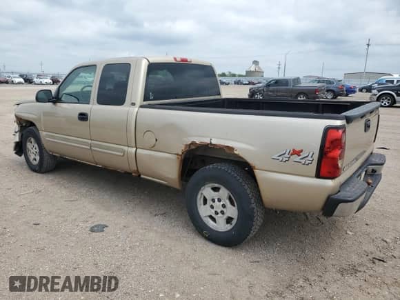 2006 Chevrolet Silverado 1500 LT1 with VIN 1GCEK19VX6Z229410, listed as a Copart auction lot 67941945 with 140,966 mi miles and Salvage title. Bid and sale history available at DreamBid. Image 2.