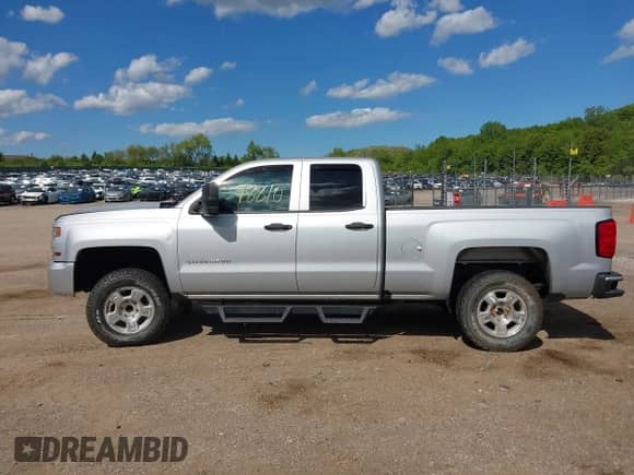 2017 Chevrolet Silverado 1500 Custom с VIN 1GCRCPEH3HZ300564, выставлен на аукционе IAAI как лот 42178810 с пробегом 111 877 миль миль и . История ставок и продаж доступна на DreamBid. Изображение 14.