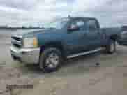 2009 Chevrolet Silverado 2500HD LT с VIN 1GCHK53K69F183308, выставлен на аукционе Copart как лот 81237695 с пробегом 279 564 миль миль и Списание • Salvage title. История ставок и продаж доступна на DreamBid. Изображение 1.