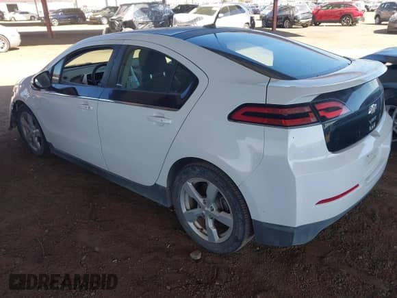 2012 Chevrolet Volt z VIN 1G1RA6E4XCU116945, wystawiony jako IAAI lot #43231342 z przebiegiem 125 161 mil mil oraz . Historia ofert i sprzedaży dostępna na DreamBid. Obrazek 3.