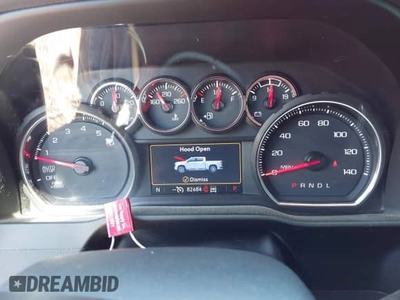 2020 Chevrolet Silverado 1500 RST z VIN 3GCUYEED1LG126855, wystawiony jako IAAI lot #42819335 z przebiegiem 82 684 mil mil oraz . Historia ofert i sprzedaży dostępna na DreamBid. Obrazek 7.