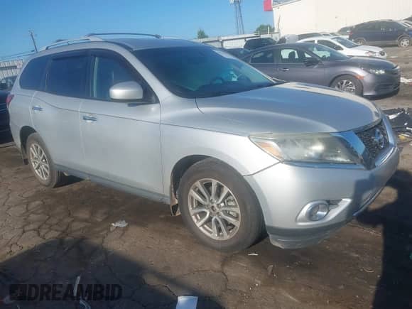 2015 Nissan Pathfinder S с VIN 5N1AR2MN0FC699161, выставлен на аукционе IAAI как лот 42734637 с пробегом 111 096 миль миль и . История ставок и продаж доступна на DreamBid. Изображение 1.