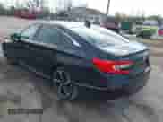 2018 Honda Accord EX z VIN 1HGCV1F44JA019890, wystawiony jako IAAI lot #43502747 z przebiegiem 88 038 mil mil oraz . Historia ofert i sprzedaży dostępna na DreamBid. Obrazek 3.