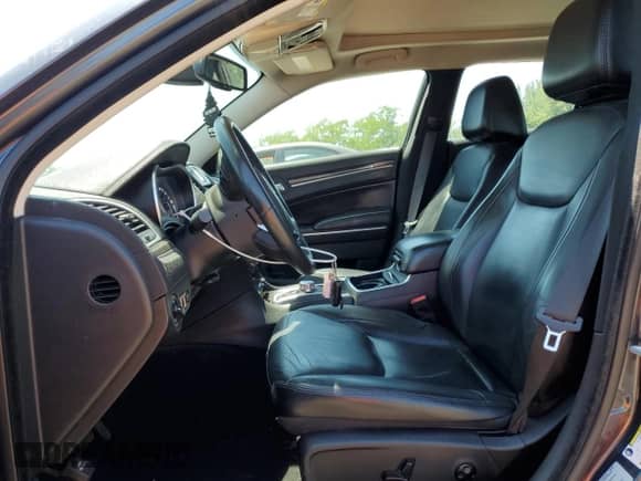 2015 Chrysler 300 Limited with VIN 2C3CCARG4FH894359, listed as a Copart auction lot 59147735 with 54,806 mi miles and Salvage title. Bid and sale history available at DreamBid. Image 7.