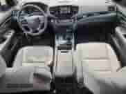 2020 Honda Passport Touring с VIN 5FNYF8H92LB012417, выставлен на аукционе Copart как лот 65343165 с пробегом 36 004 миль миль и Списание • Salvage title. История ставок и продаж доступна на DreamBid. Изображение 8.