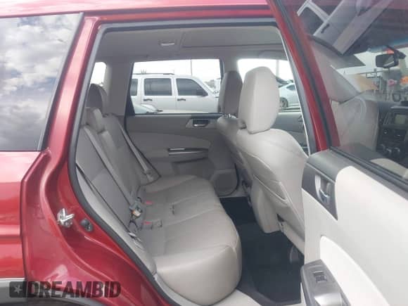 2012 Subaru Forester X Limited z VIN JF2SHBEC8CH455394, wystawiony jako IAAI lot #42730885 z przebiegiem 140 778 mil mil oraz . Historia ofert i sprzedaży dostępna na DreamBid. Obrazek 8.